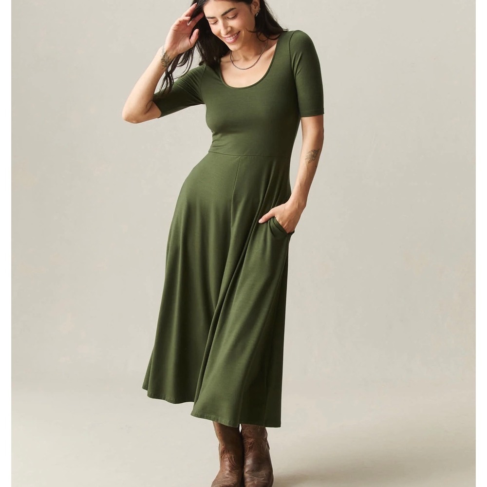 American Giant Womens Green Short Sleeve Flex Midi Dress XL Pockets Stretch NWOT